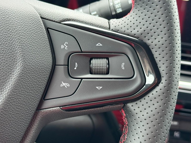 Chevrolet Trax Vehicle Image 11