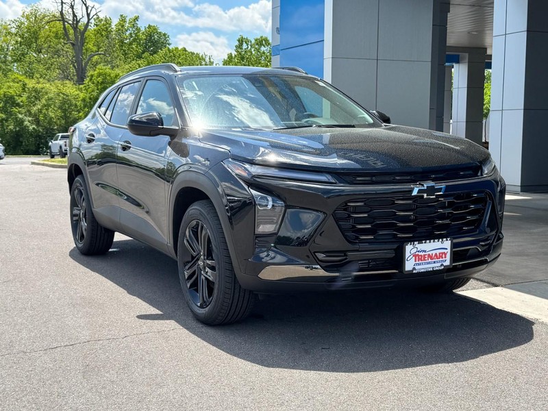 Chevrolet Trax Vehicle Image 02