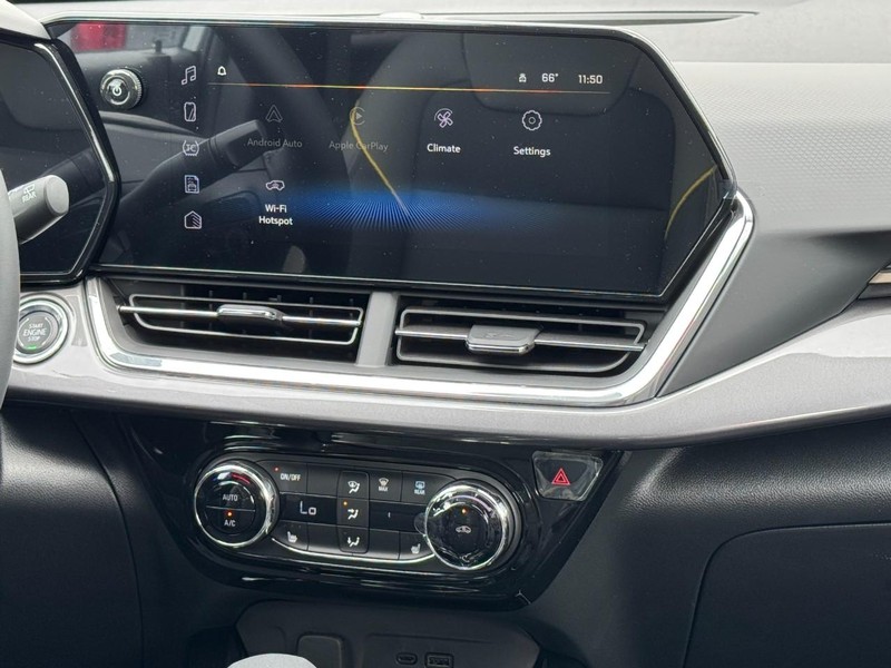 Chevrolet Trax Vehicle Image 08