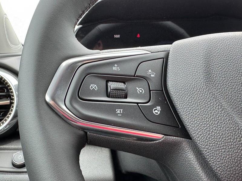 Chevrolet Trax Vehicle Image 10