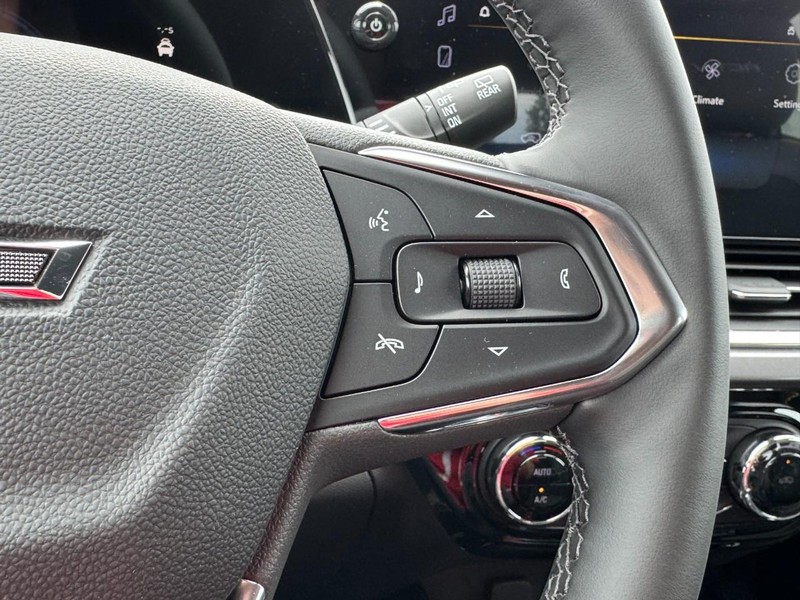 Chevrolet Trax Vehicle Image 11