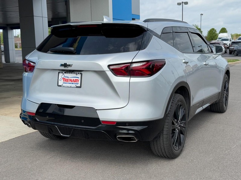 Chevrolet Blazer Vehicle Full-screen Gallery Image 03