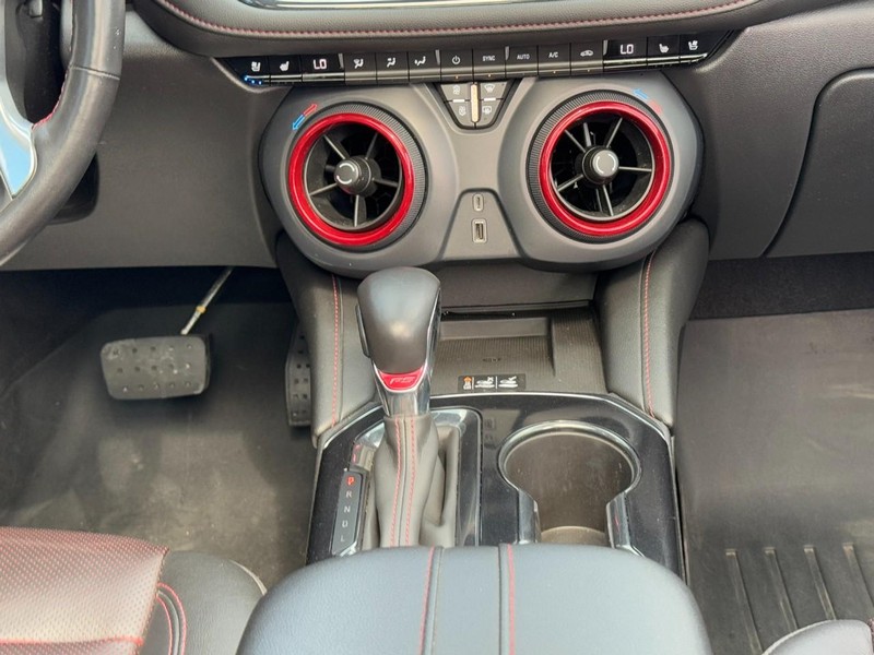Chevrolet Blazer Vehicle Full-screen Gallery Image 15