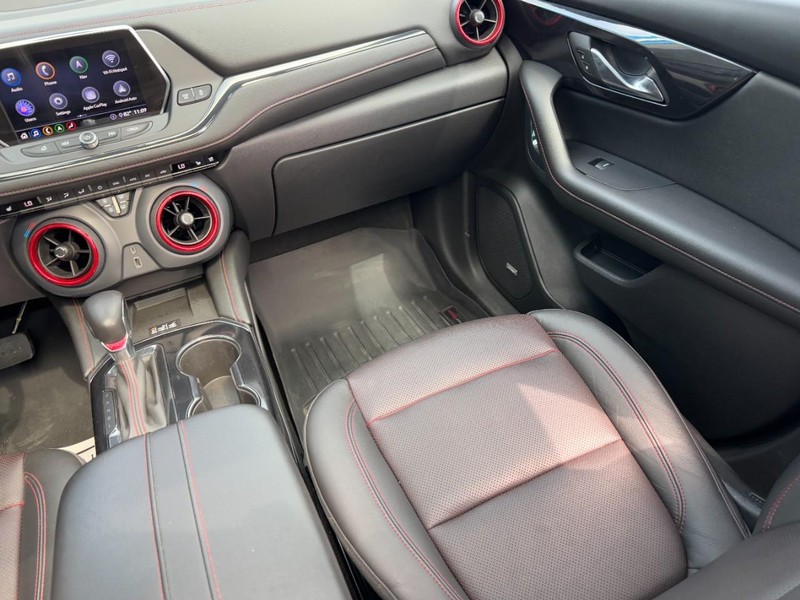 Chevrolet Blazer Vehicle Full-screen Gallery Image 16