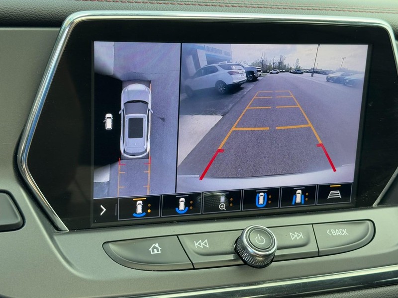 Chevrolet Blazer Vehicle Full-screen Gallery Image 24