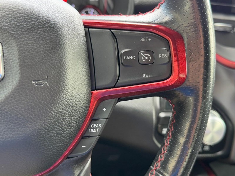 Ram 1500 Vehicle Image 17