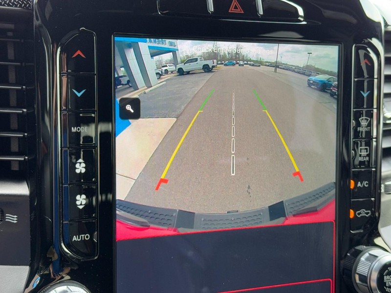 Ram 1500 Vehicle Image 22