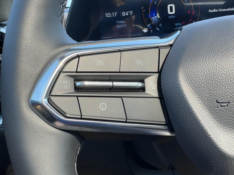 Chevrolet Equinox Vehicle Image 10