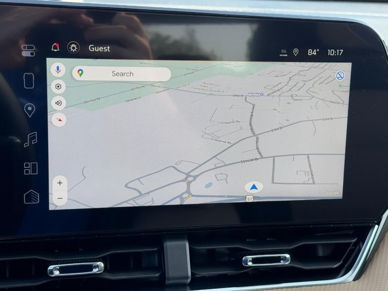 Chevrolet Equinox Vehicle Image 13