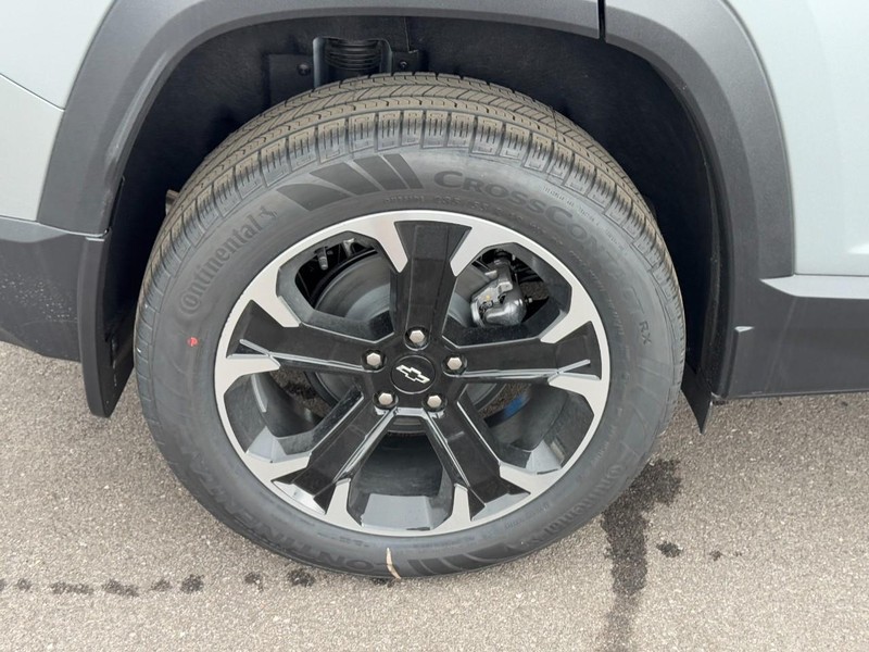 Chevrolet Equinox Vehicle Image 04