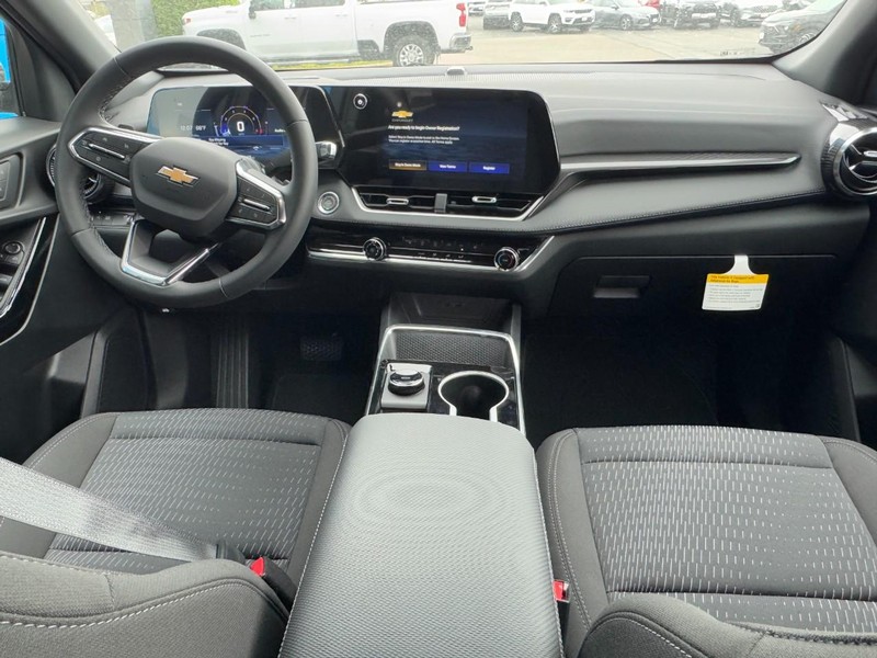 Chevrolet Equinox Vehicle Image 06