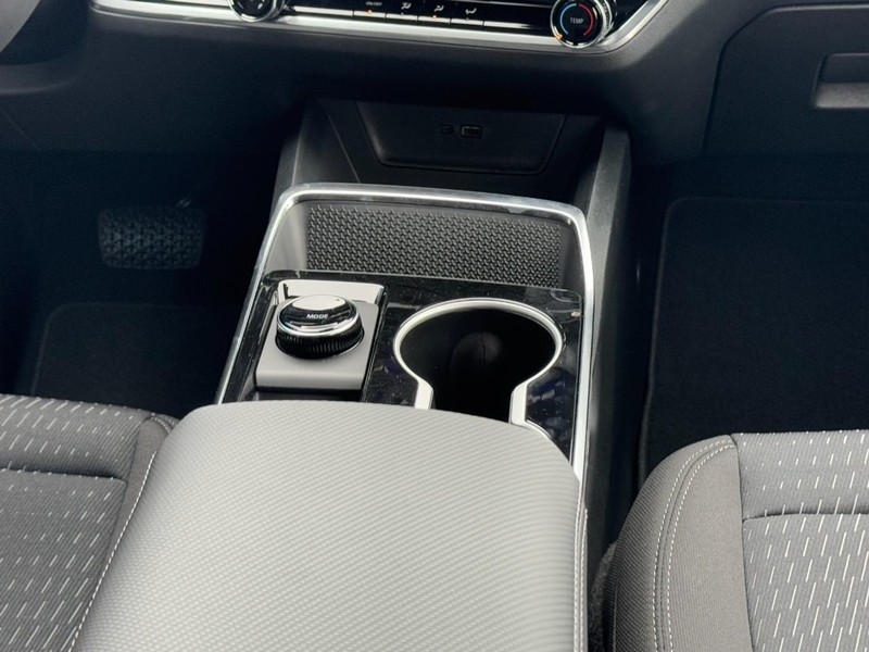 Chevrolet Equinox Vehicle Image 09