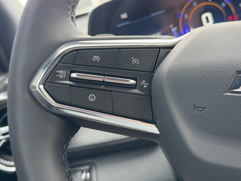 Chevrolet Equinox Vehicle Image 10