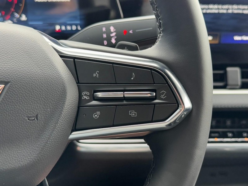 Chevrolet Equinox Vehicle Image 11