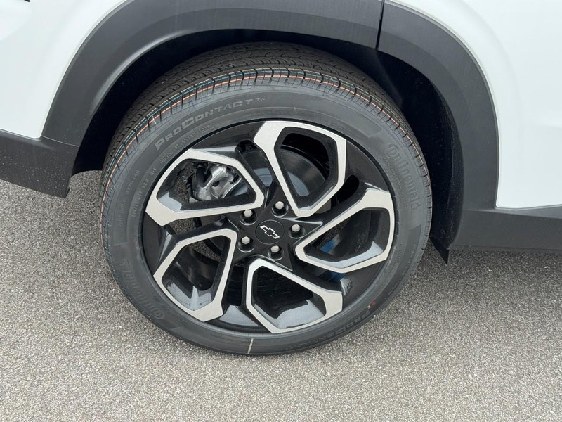 Chevrolet Trax Vehicle Image 04