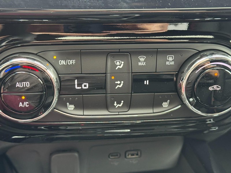 Chevrolet Trax Vehicle Image 13