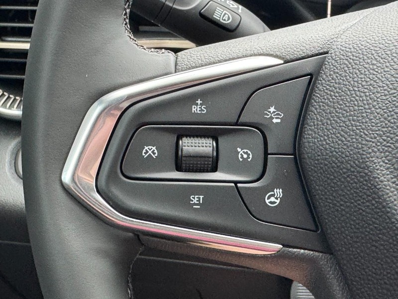 Chevrolet Trax Vehicle Image 10