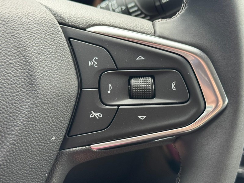 Chevrolet Trax Vehicle Image 11