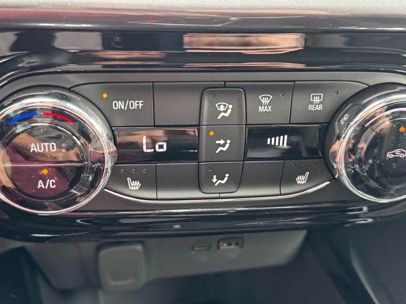Chevrolet Trax Vehicle Image 13
