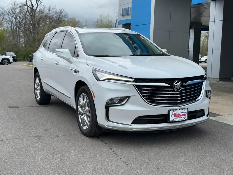 Buick Enclave Vehicle Image 02