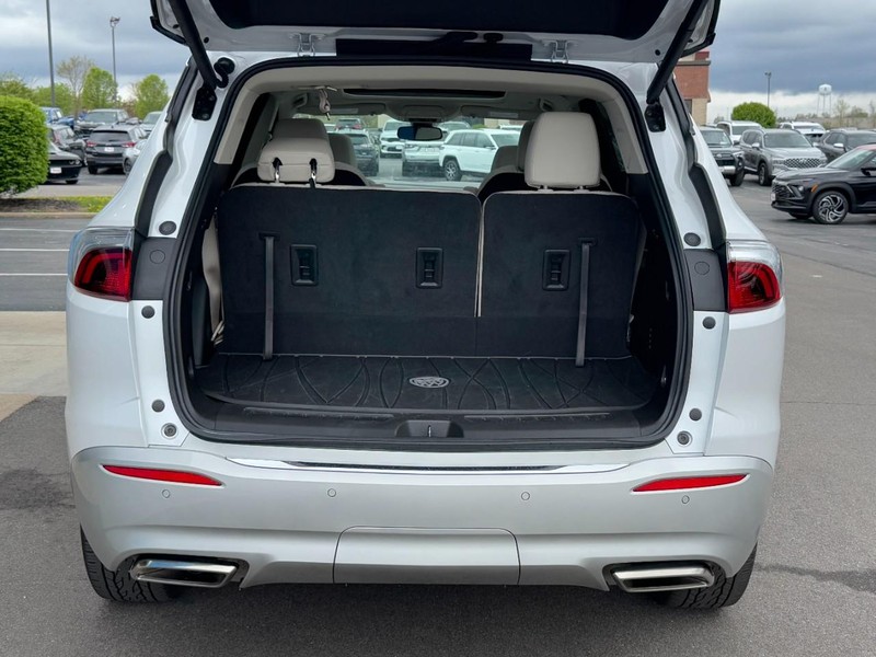 Buick Enclave Vehicle Image 05