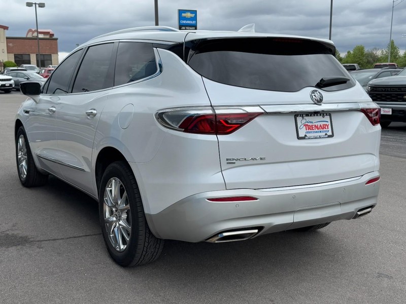 Buick Enclave Vehicle Image 06
