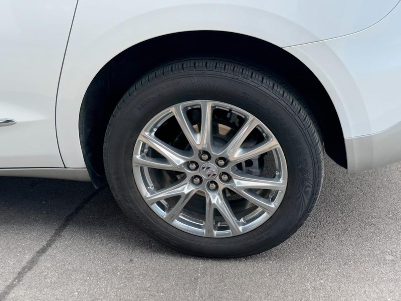 Buick Enclave Vehicle Image 07