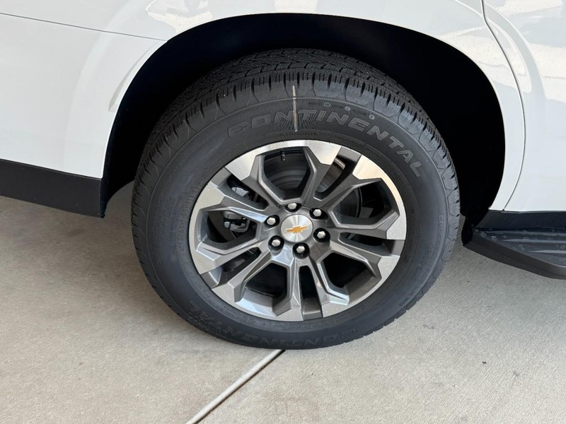 Chevrolet Tahoe Vehicle Image 04