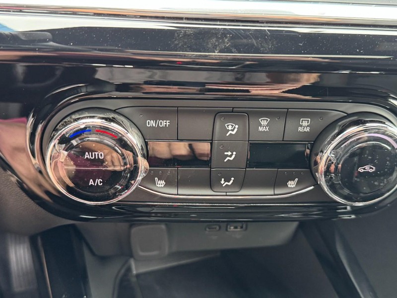 Chevrolet Trax Vehicle Image 13