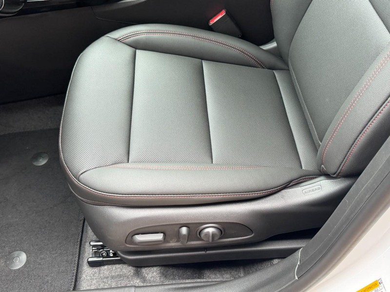 Chevrolet Trax Vehicle Image 15