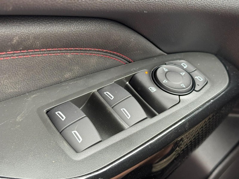 Chevrolet Trax Vehicle Image 15