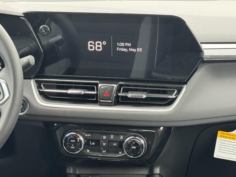 Chevrolet TrailBlazer Vehicle Image 08