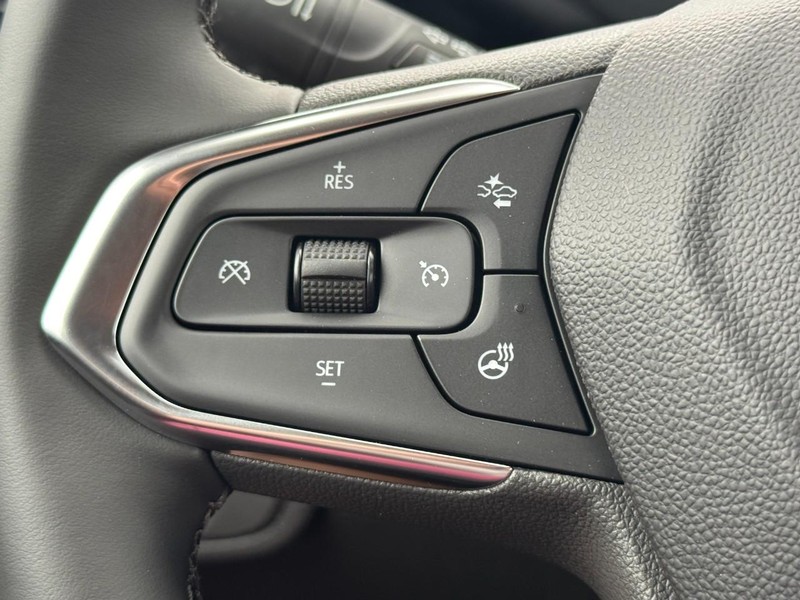 Chevrolet TrailBlazer Vehicle Image 10