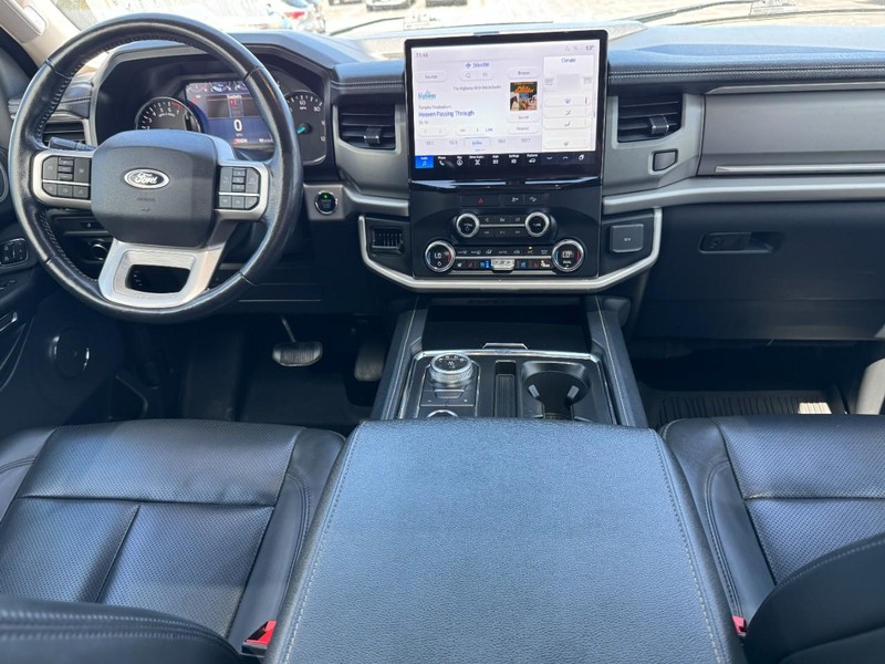 Ford Expedition Vehicle Image 12