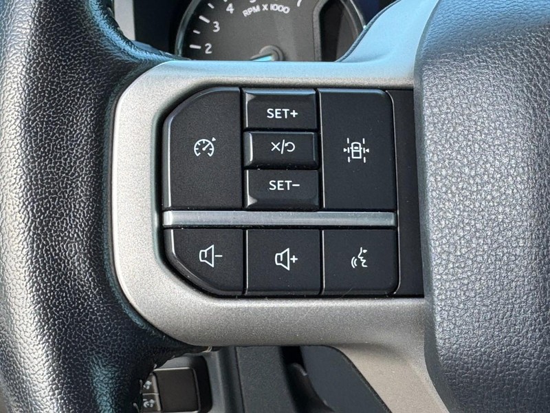 Ford Expedition Vehicle Image 18