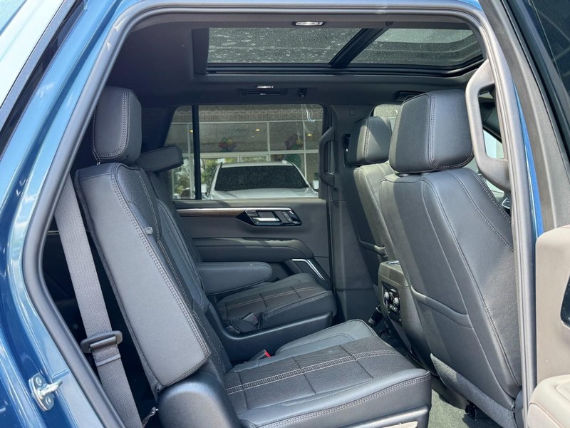 Chevrolet Tahoe Vehicle Image 05
