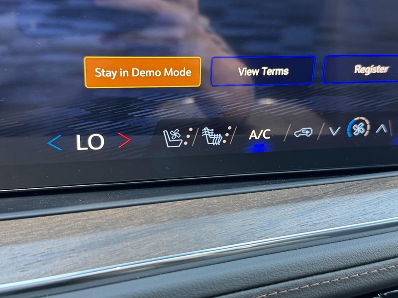 Chevrolet Tahoe Vehicle Image 15
