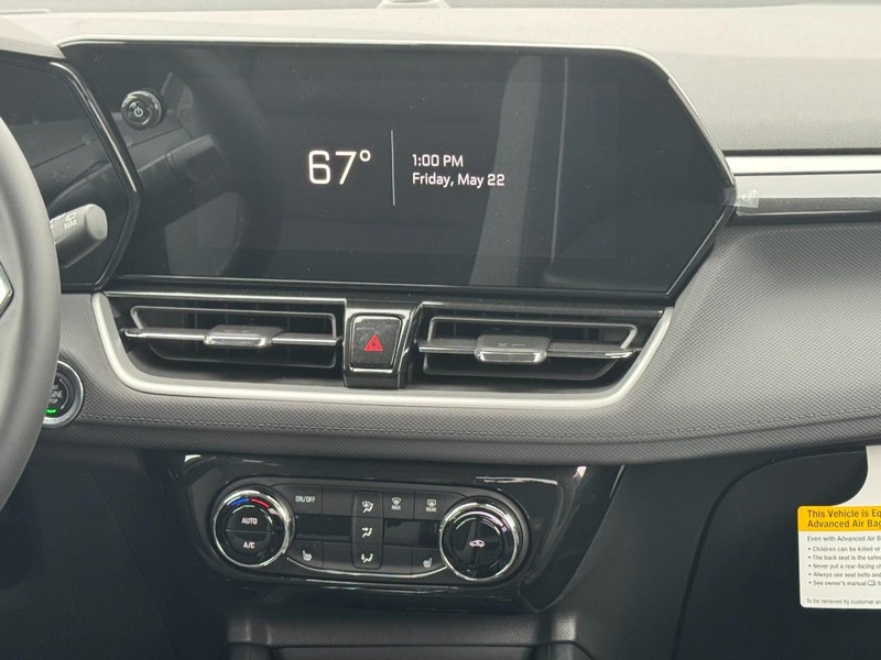 Chevrolet TrailBlazer Vehicle Image 08