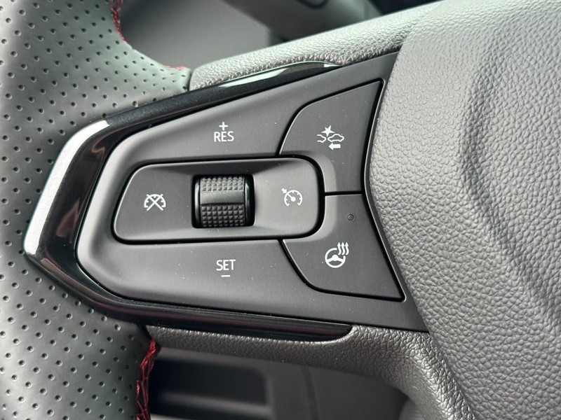 Chevrolet TrailBlazer Vehicle Image 10