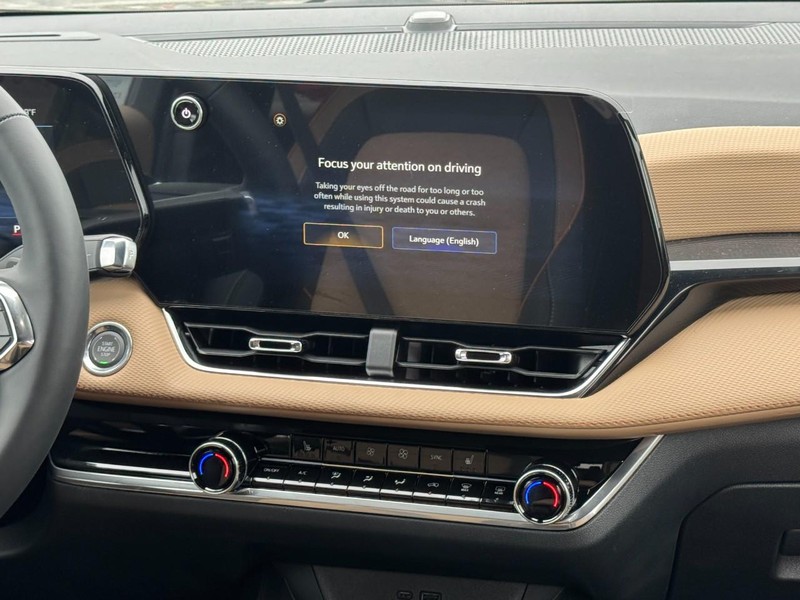 Chevrolet Equinox Vehicle Image 08