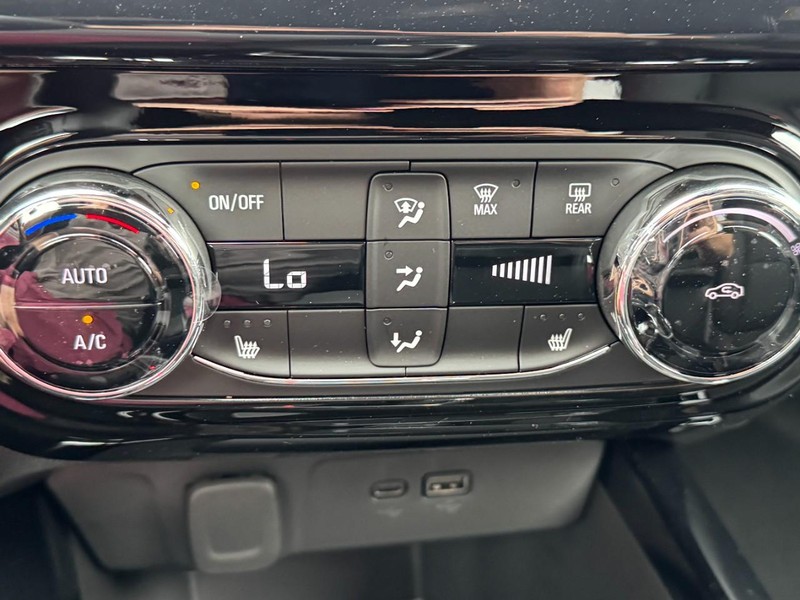Chevrolet Trax Vehicle Image 13