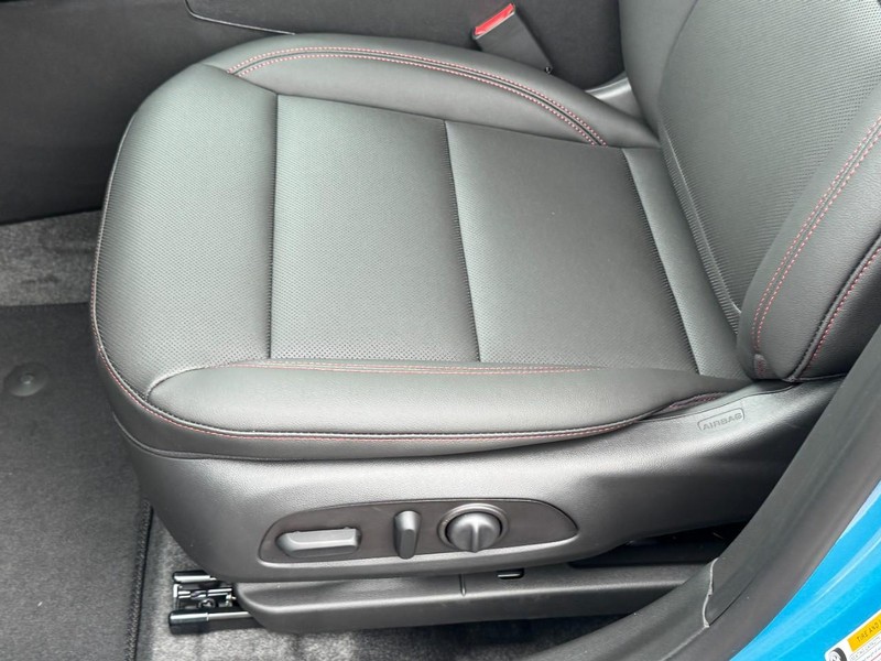 Chevrolet Trax Vehicle Image 15