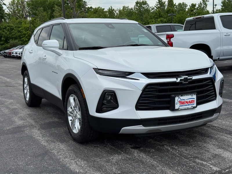Chevrolet Blazer Vehicle Full-screen Gallery Image 02