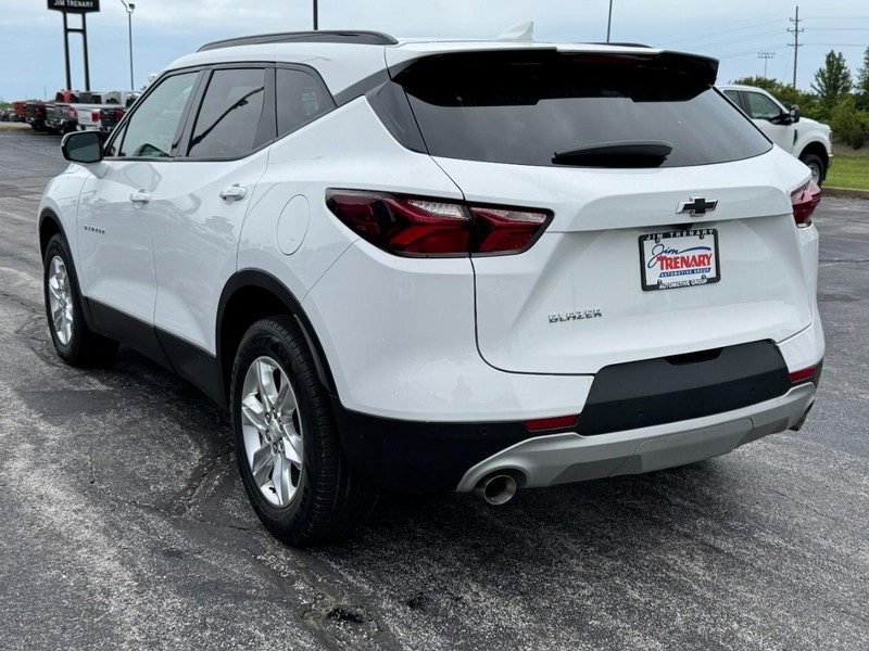 Chevrolet Blazer Vehicle Full-screen Gallery Image 06