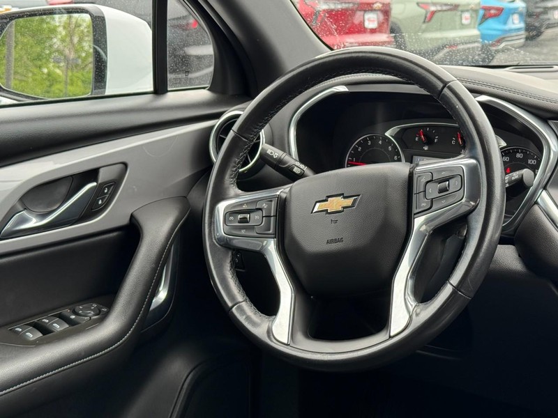 Chevrolet Blazer Vehicle Full-screen Gallery Image 12