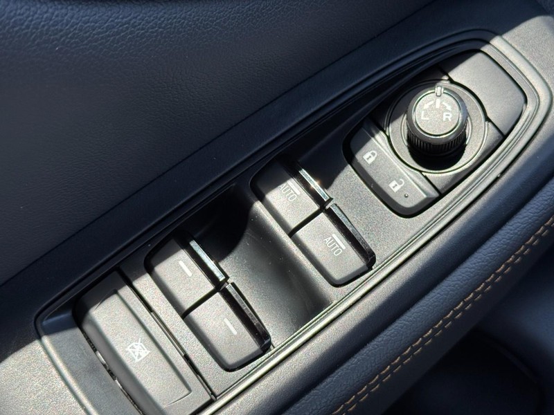Subaru Forester Vehicle Image 23