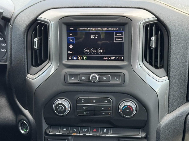Chevrolet Silverado 1500 Vehicle Image 08