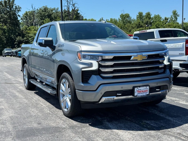 Chevrolet Silverado 1500 Vehicle Image 02