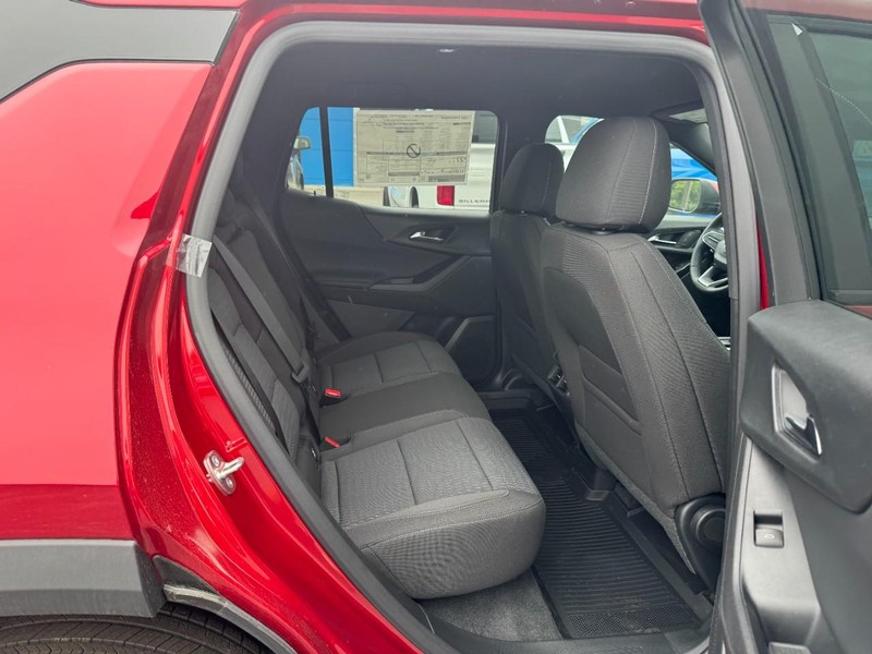 Chevrolet Equinox Vehicle Image 05