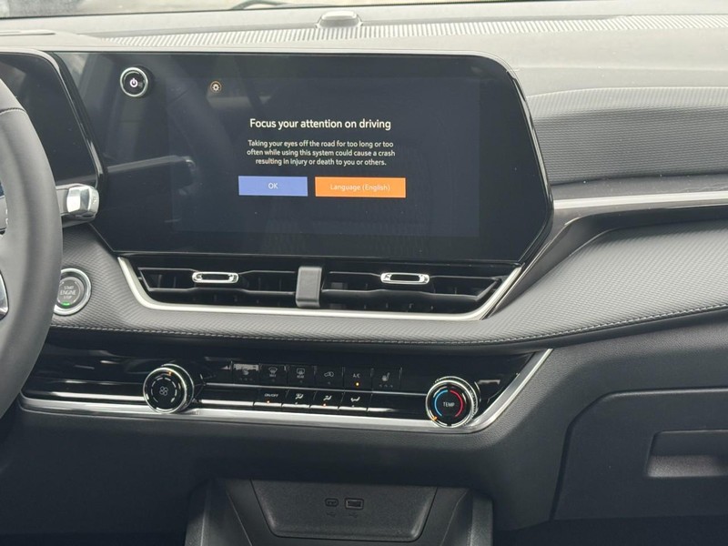 Chevrolet Equinox Vehicle Image 08